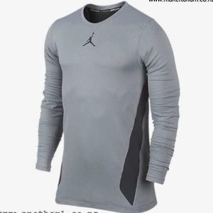 Jordan Dominate Fitted Stay Crew